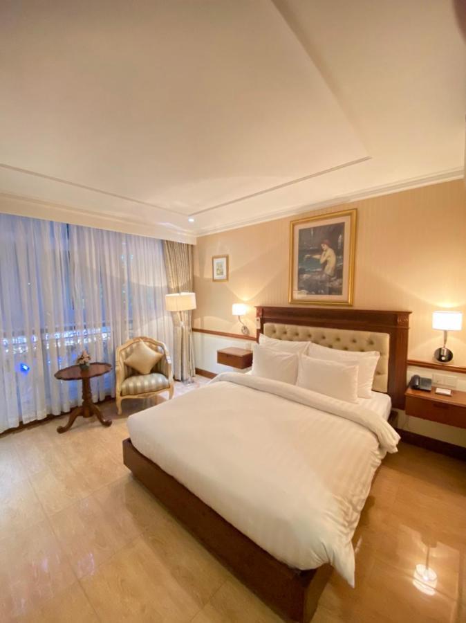 Central Hotel & Residences Swimming Pool Πόλη Χο Τσι Μινχ Εξωτερικό φωτογραφία
