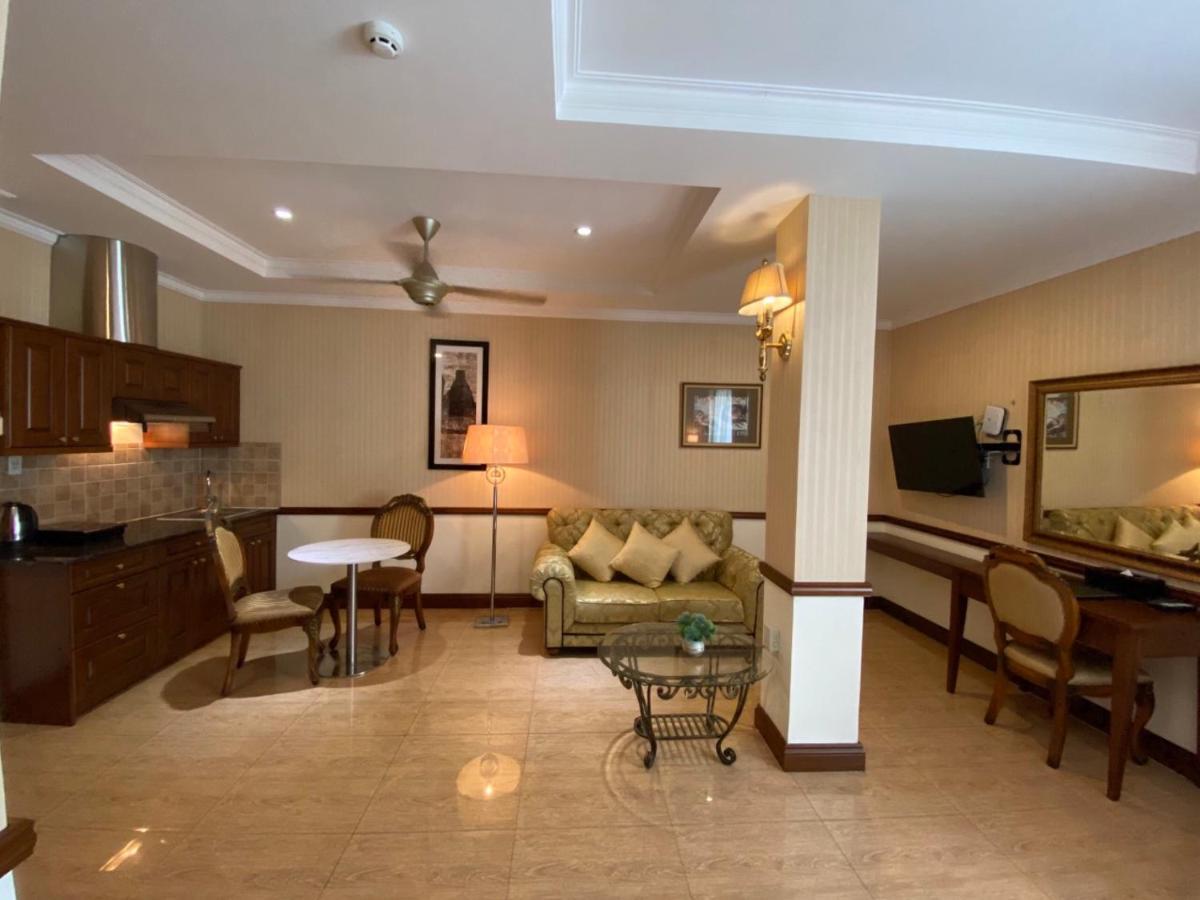 Central Hotel & Residences Swimming Pool Πόλη Χο Τσι Μινχ Εξωτερικό φωτογραφία