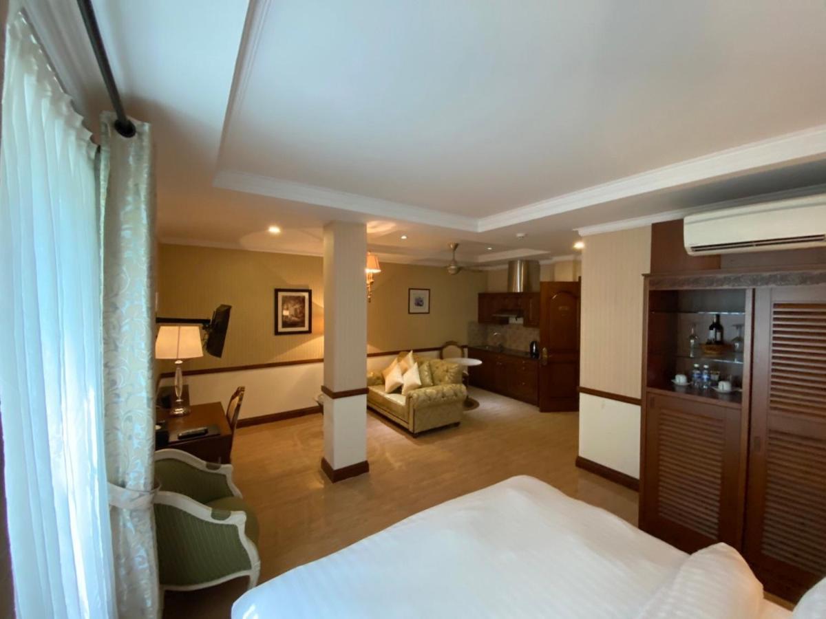 Central Hotel & Residences Swimming Pool Πόλη Χο Τσι Μινχ Εξωτερικό φωτογραφία